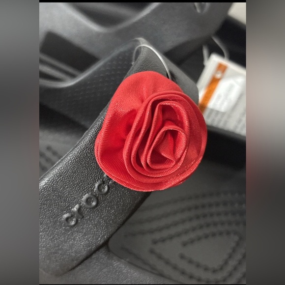 Crocs Mary Jane Stomp Rosette Platform Shoes Women’s Size 9 Black Gothic NEW - Picture 4 of 7